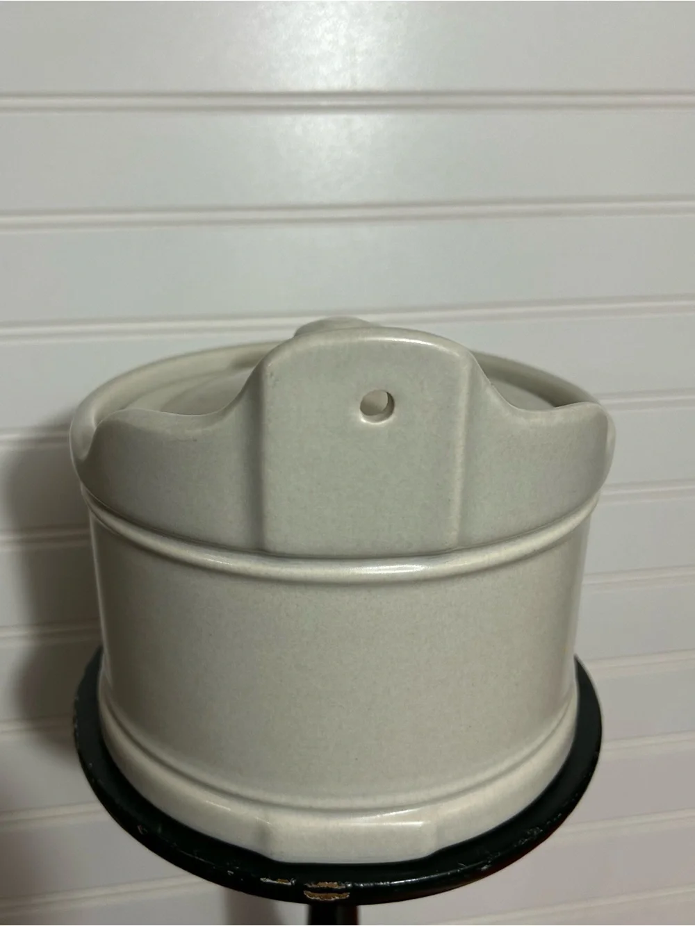 Pfaltzgraff Yorktowne Cream and Blue Wall-Mount Salt Crock Box with Lid